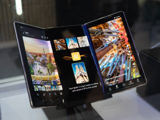 thumbnail - Téléphone Trifold